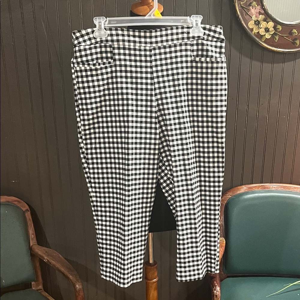 Time and Tru Black and White Checkered Chinos size 12-14